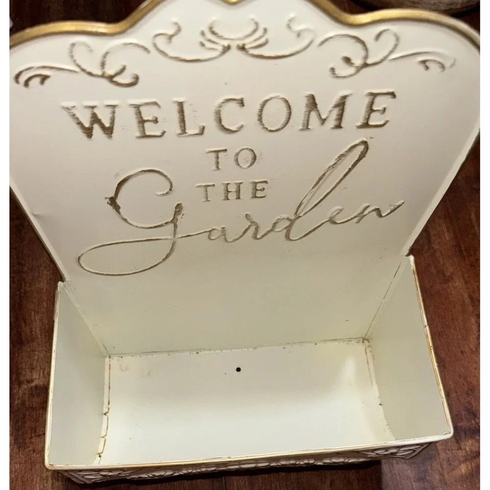 Vintage Garden Wall Flowerpot Farmhouse Style Pot‎ Flower Plantar Metal Embossed